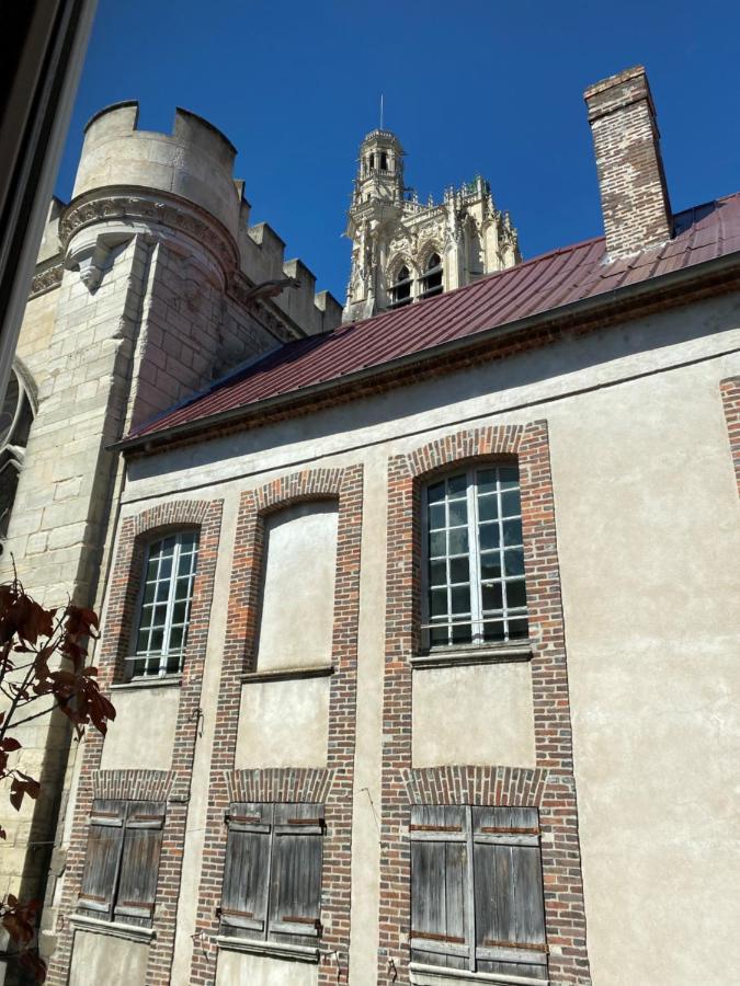Le Logis De Lancelot Elegant Home City Center Sens Exterior photo