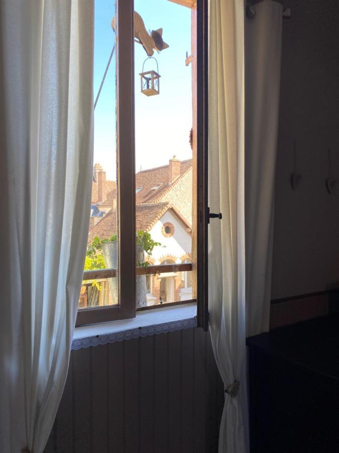 Le Logis De Lancelot Elegant Home City Center Sens Exterior photo
